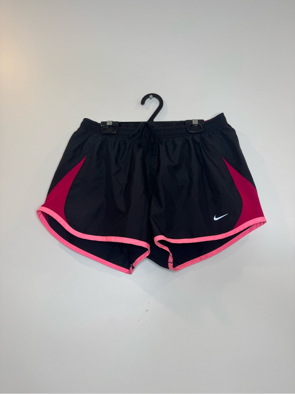 Nike Dri-Fit Tempo Running Shorts Women’s Small Black Pink White sz medium run